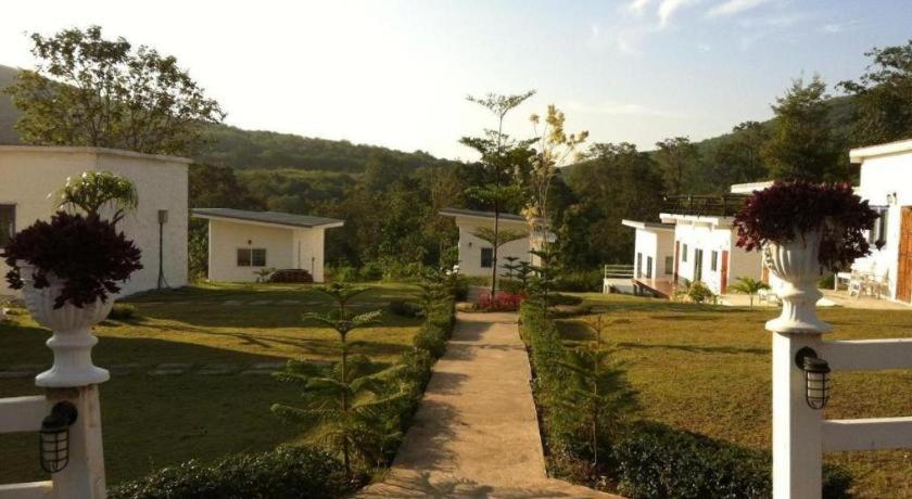 White Rock Resort Pak Chong Exterior foto